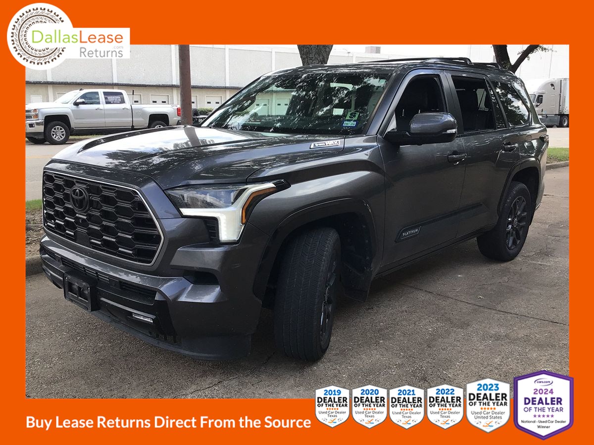 2024 Toyota Sequoia Platinum 4WD i-FORCE MAX Hybrid's photo