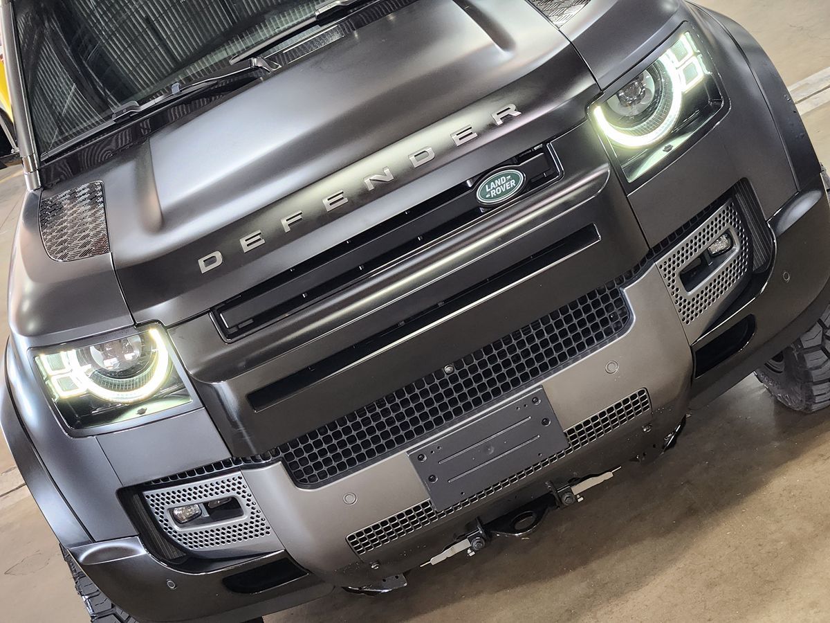 2022 Land Rover Defender Carpathian Edition - Photo 26