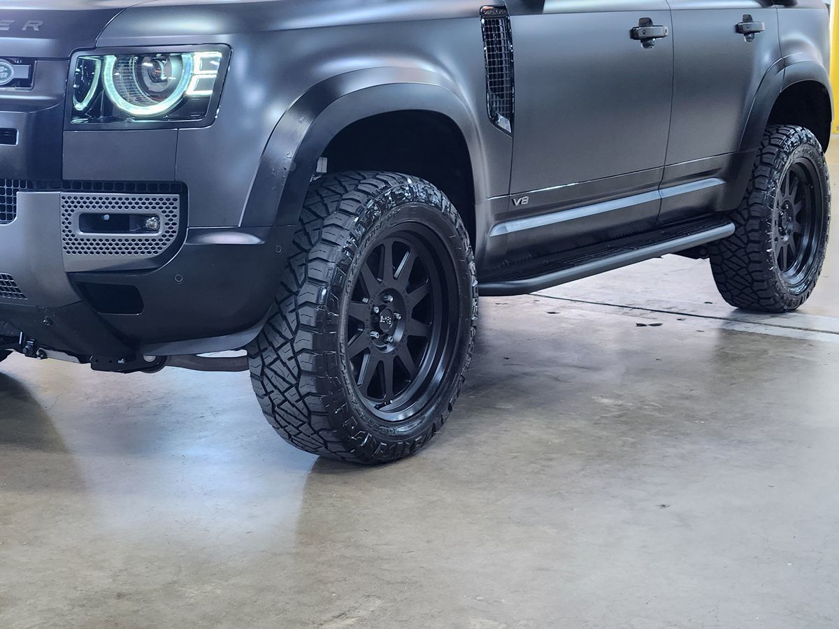 2022 Land Rover Defender Carpathian Edition - Photo 25