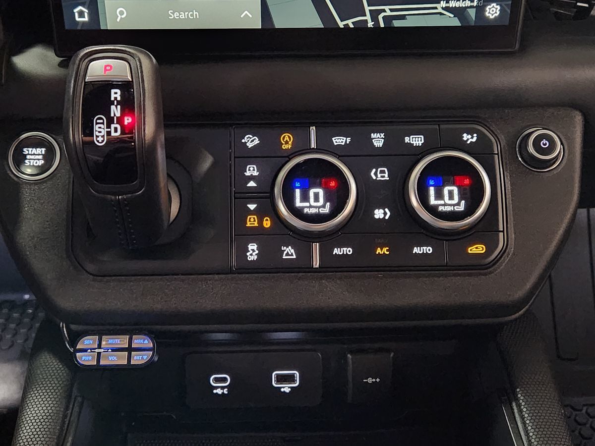 2022 Land Rover Defender Carpathian Edition - Photo 55