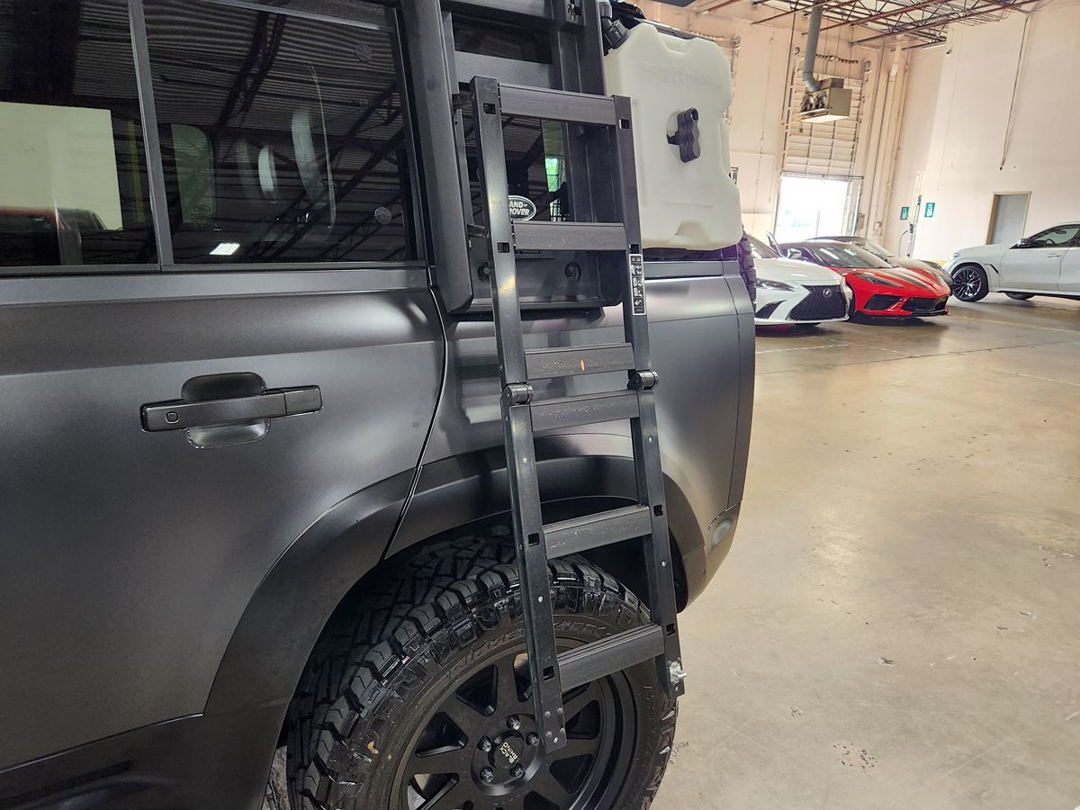2022 Land Rover Defender Carpathian Edition - Photo 74