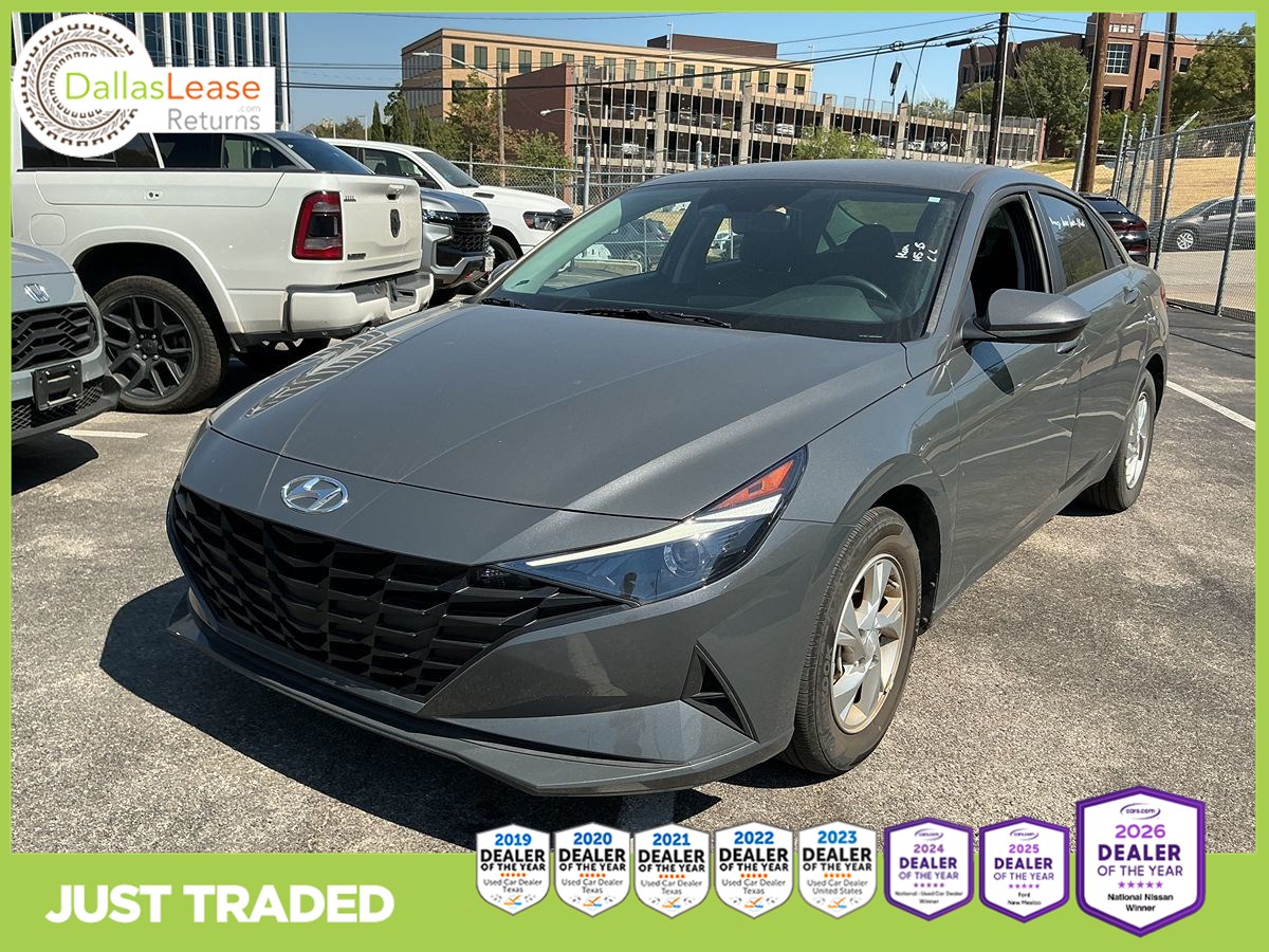 2023 Hyundai Elantra SE