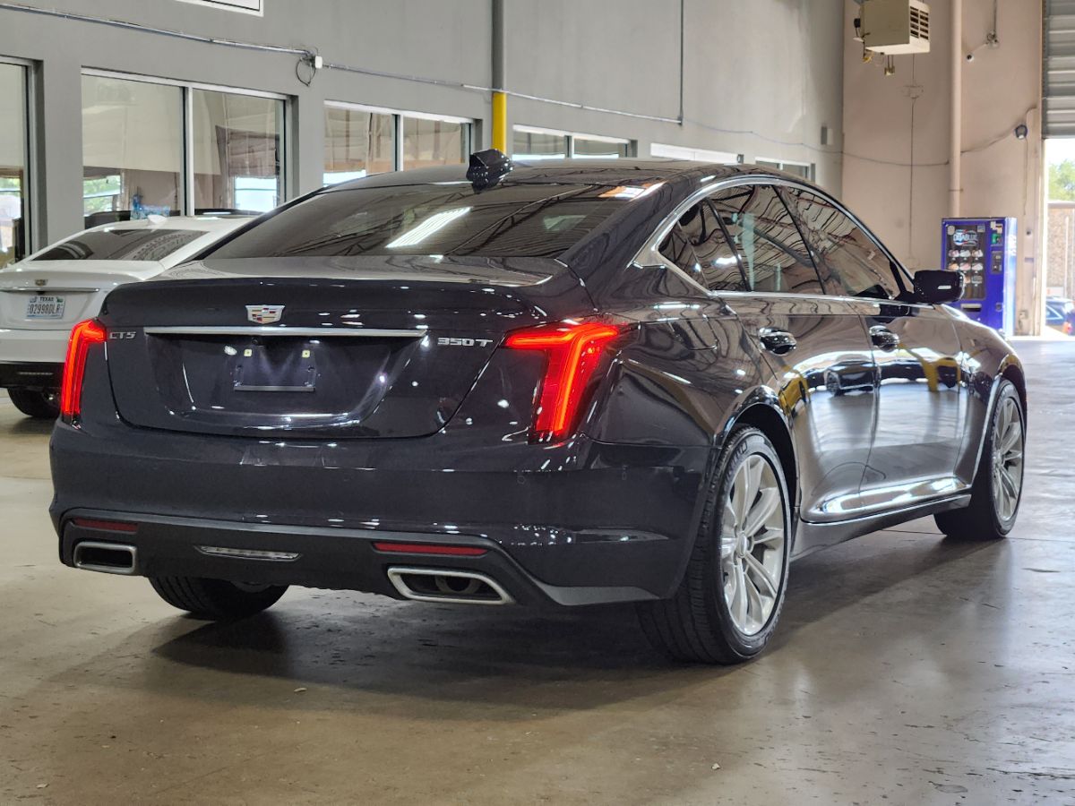 Cadillac CT5 photo 8