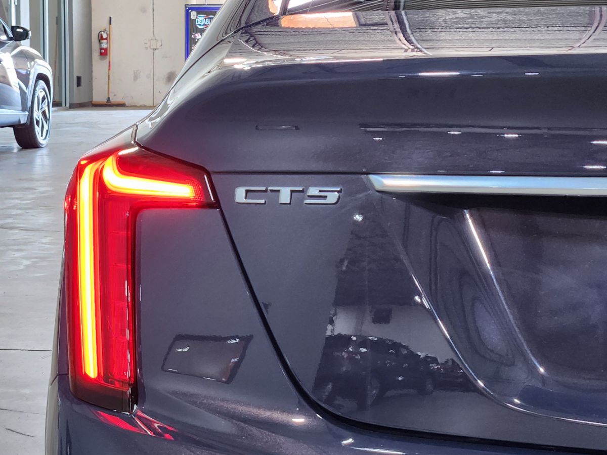 Cadillac CT5 photo 20
