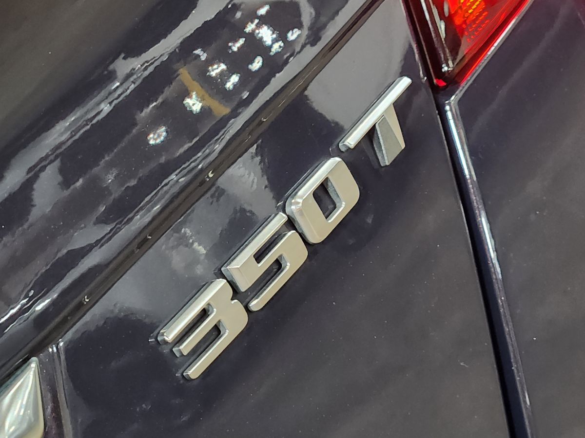 Cadillac CT5 photo 26
