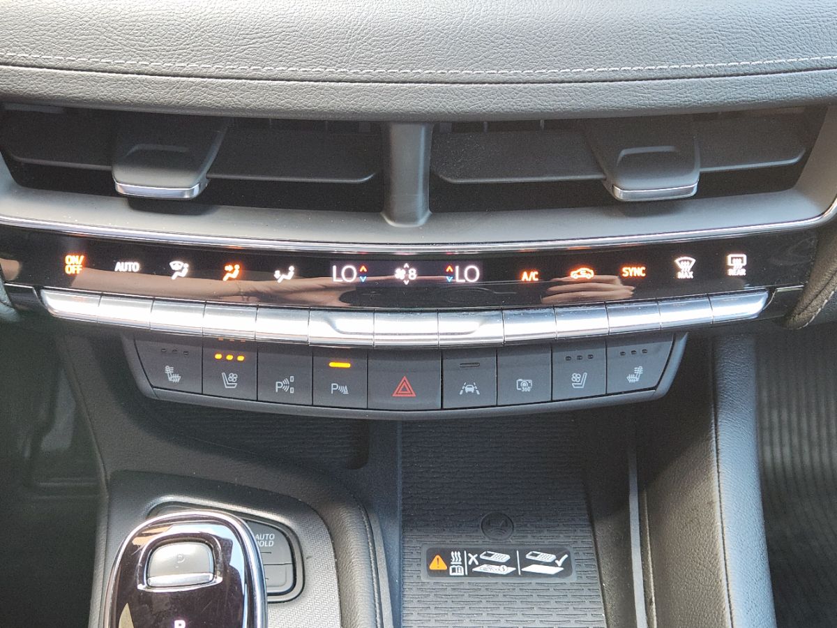Cadillac CT5 photo 39