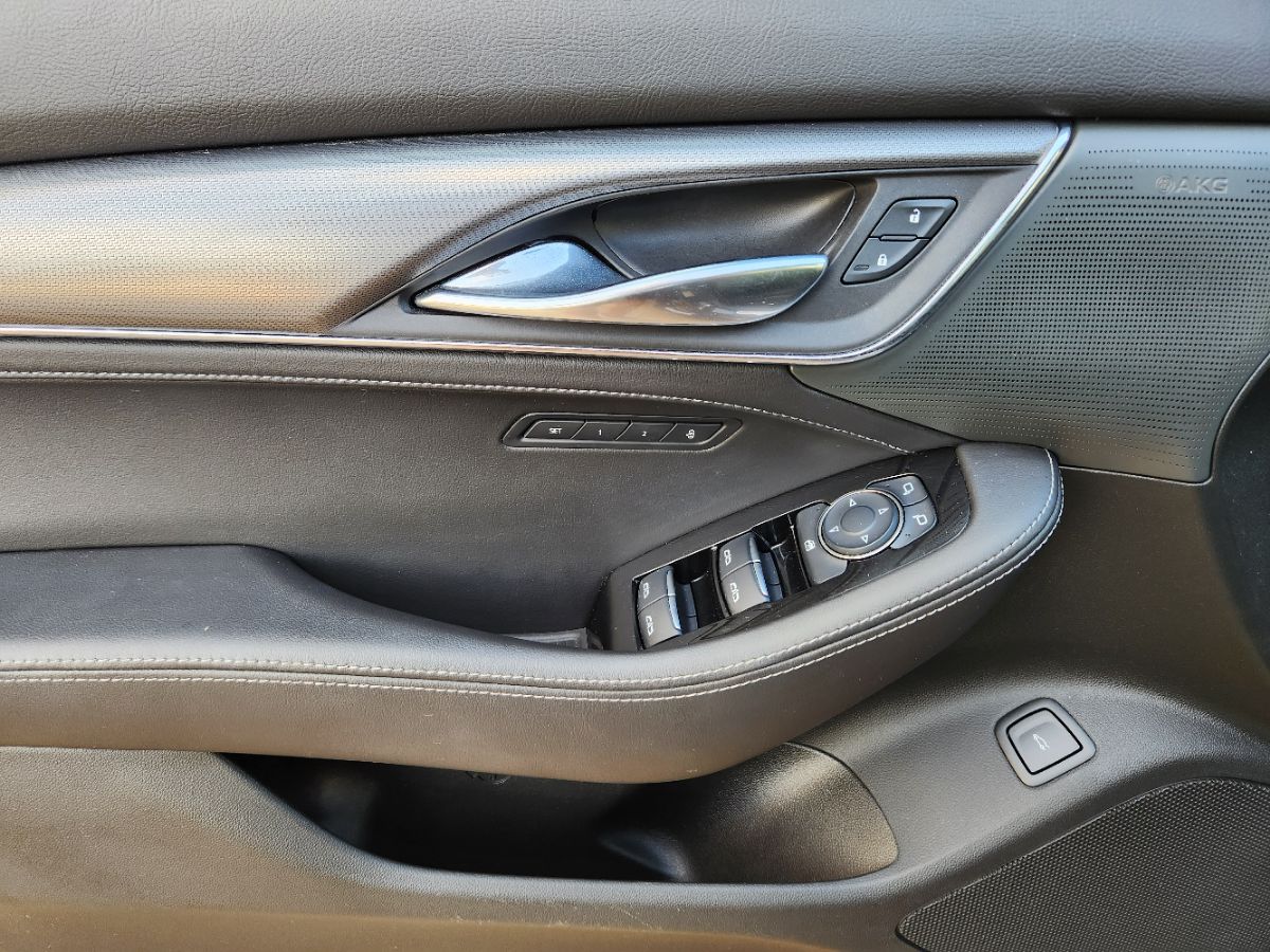 Cadillac CT5 photo 43
