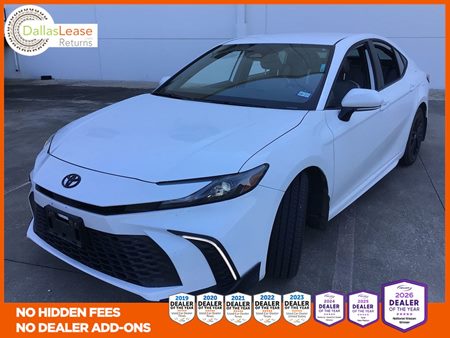 2025 Toyota Camry SE