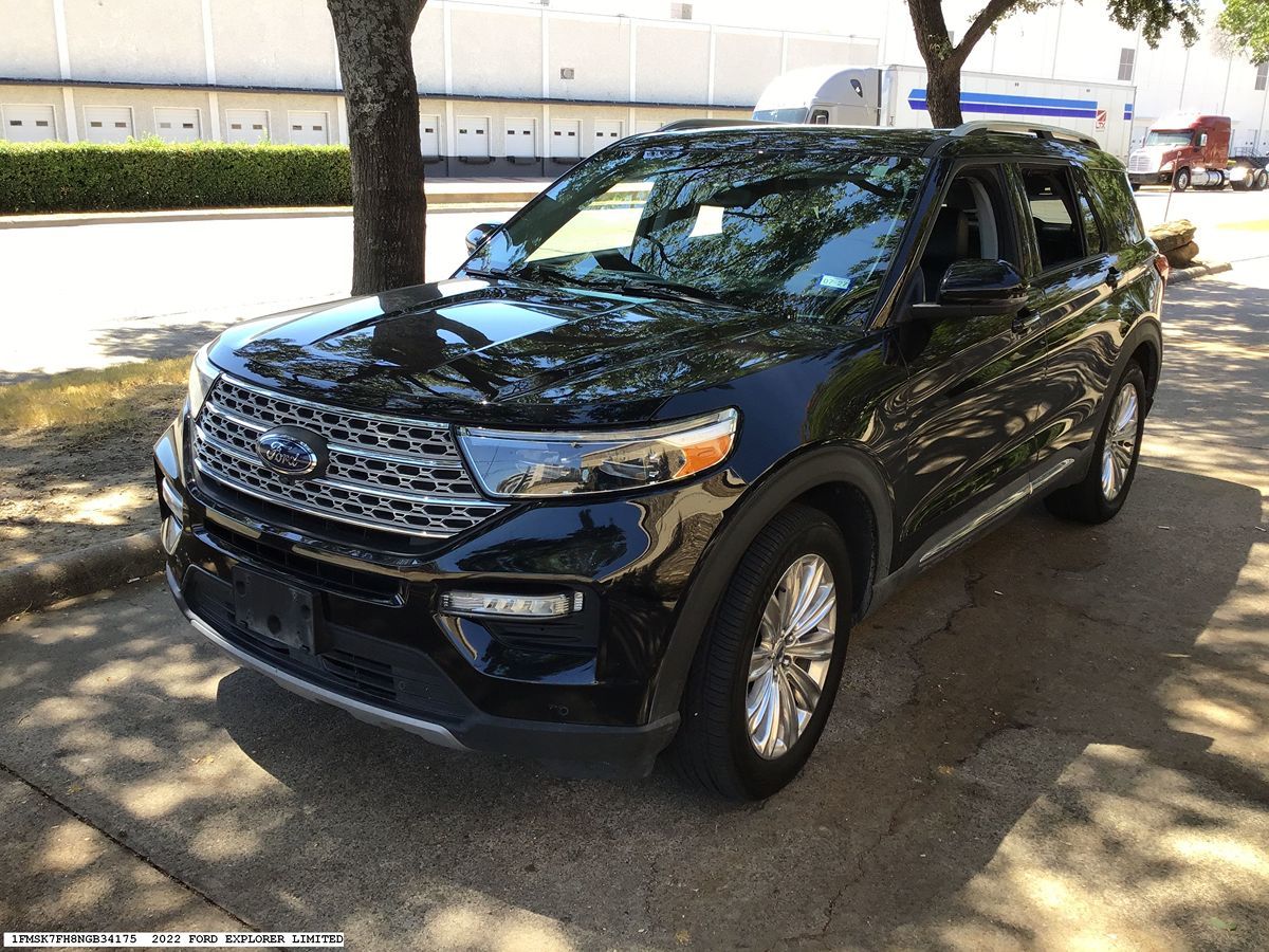 Ford Explorer photo 26