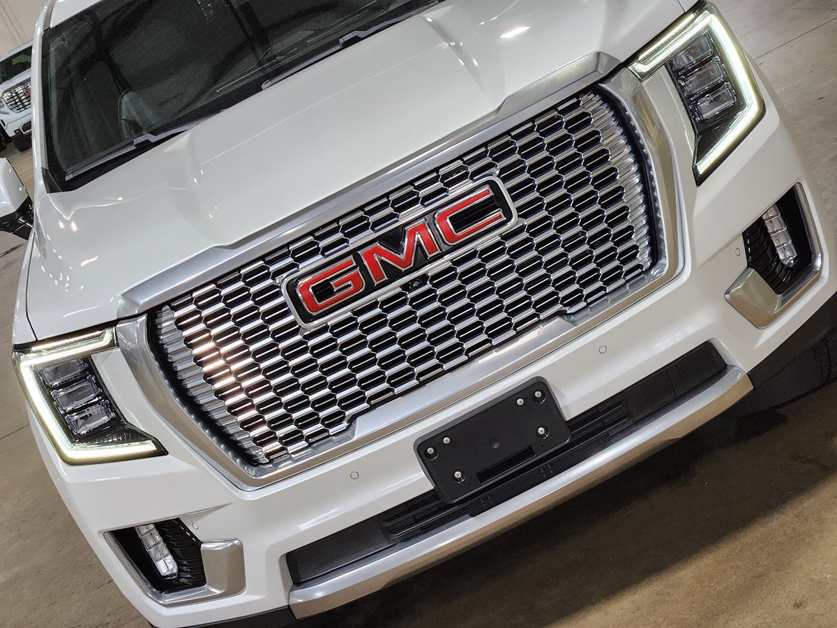 GMC Yukon photo 19