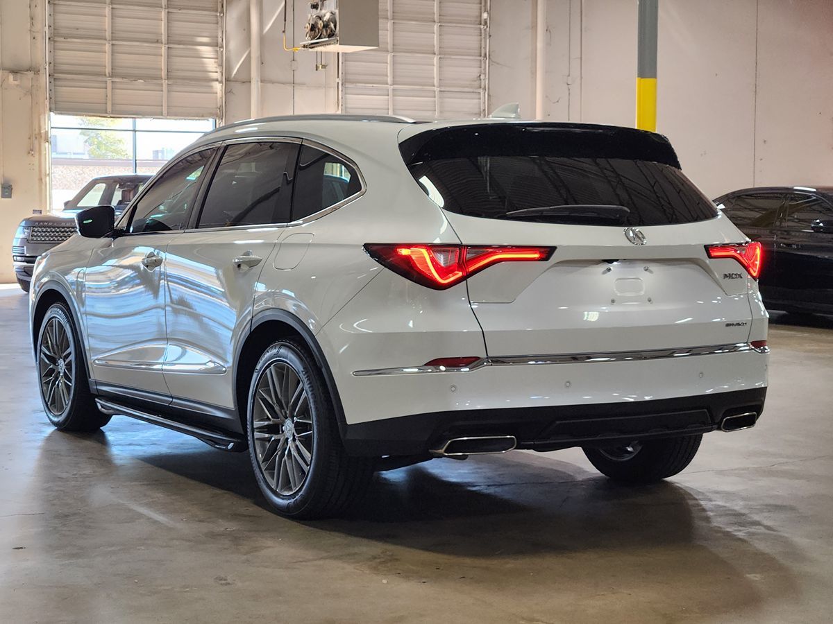 Acura MDX photo 11