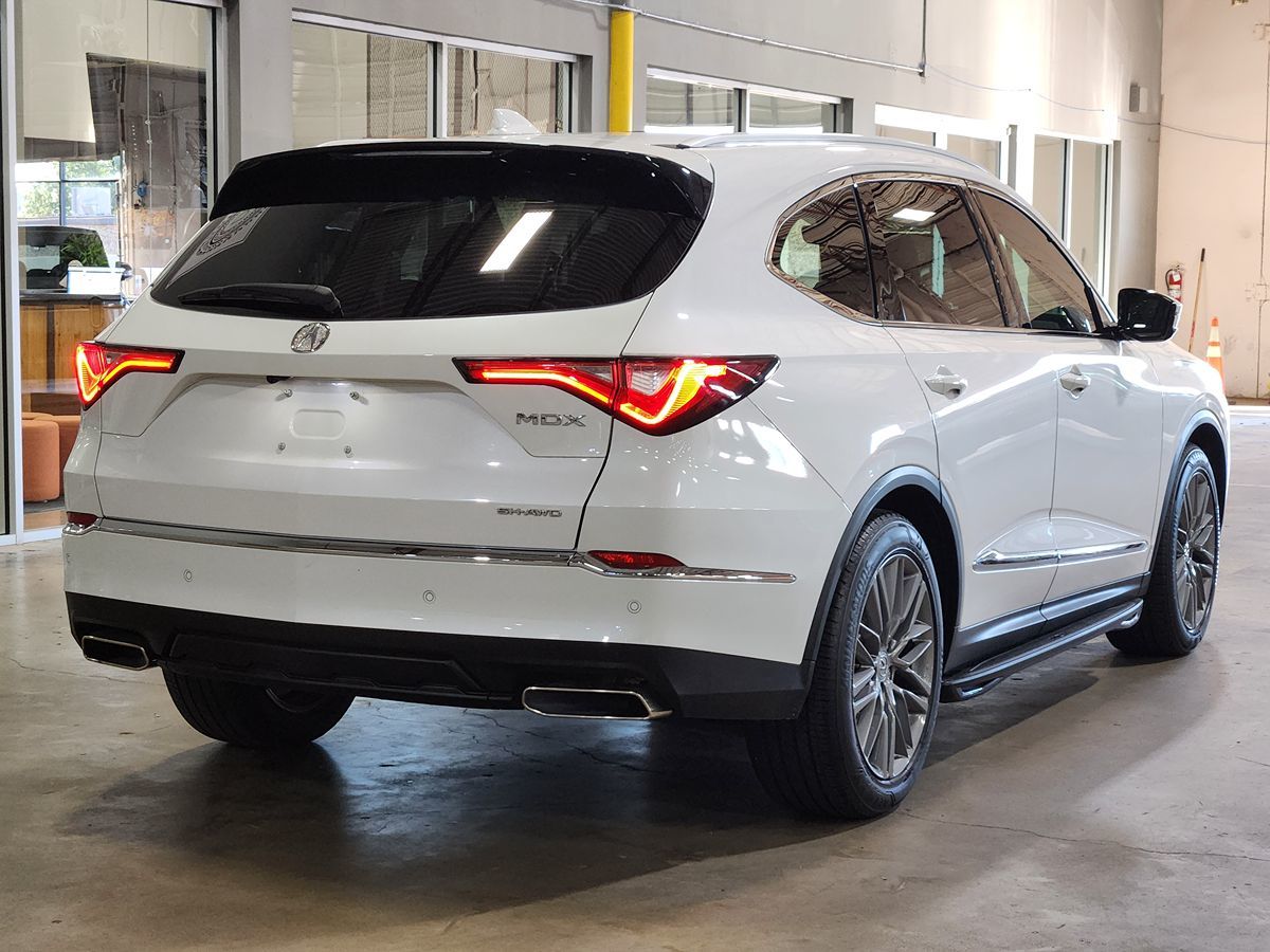 Acura MDX photo 8