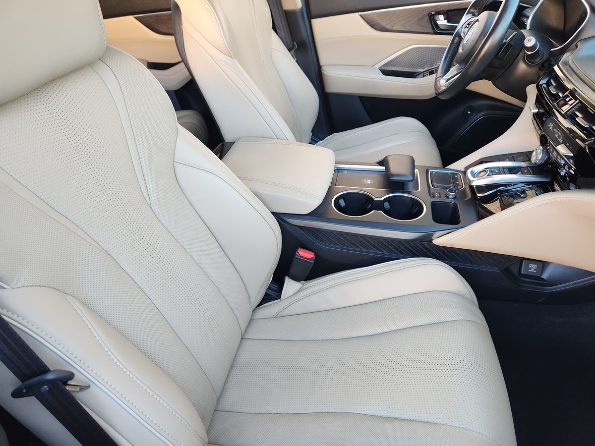 Acura MDX photo 32