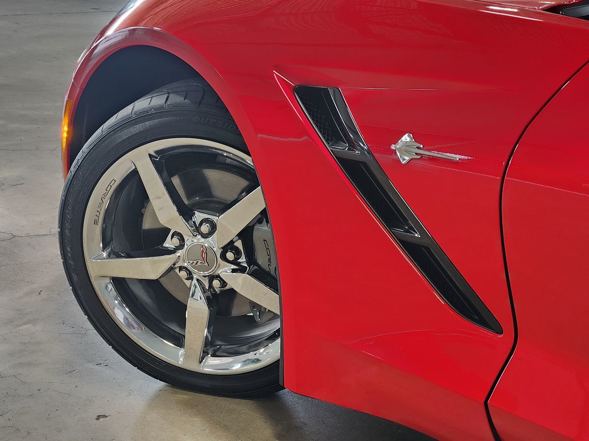 Chevrolet Corvette photo 25