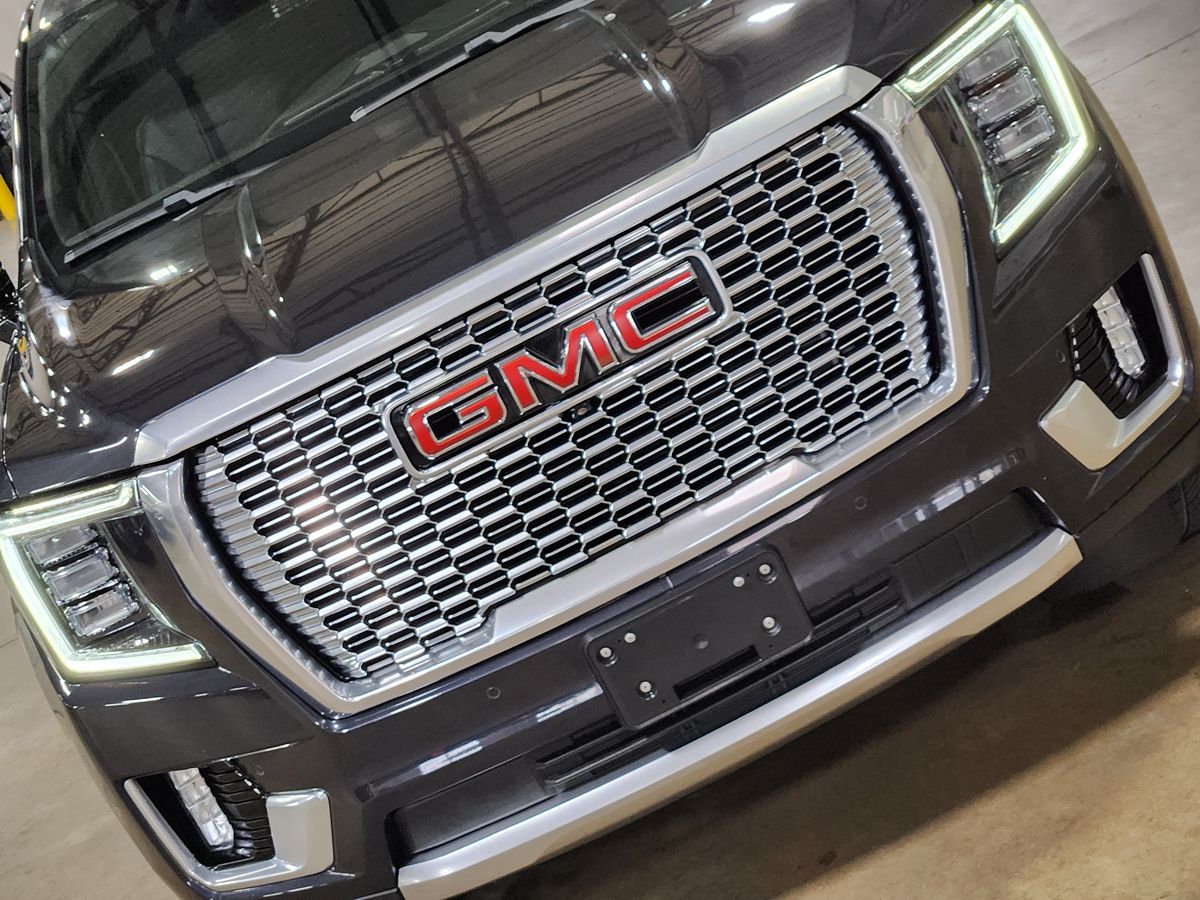 GMC Yukon photo 19