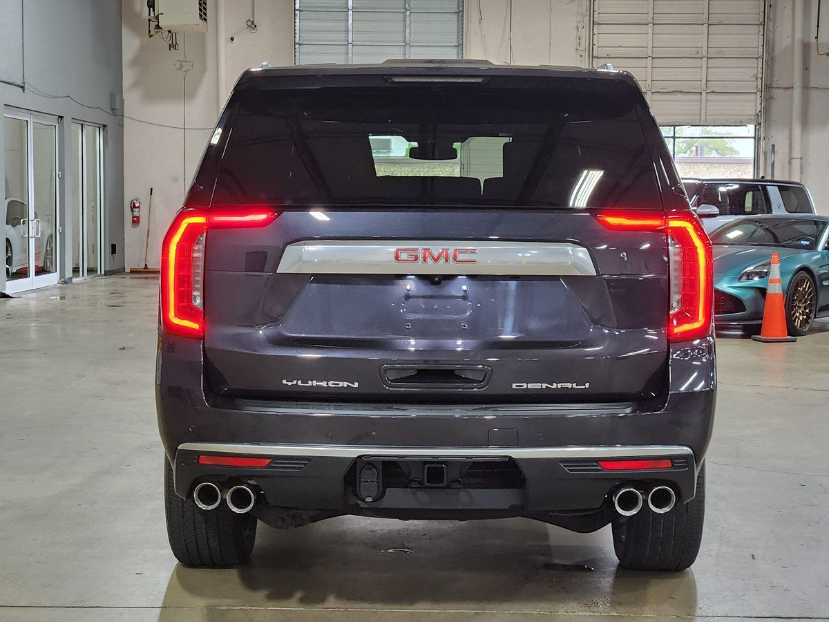 GMC Yukon photo 10