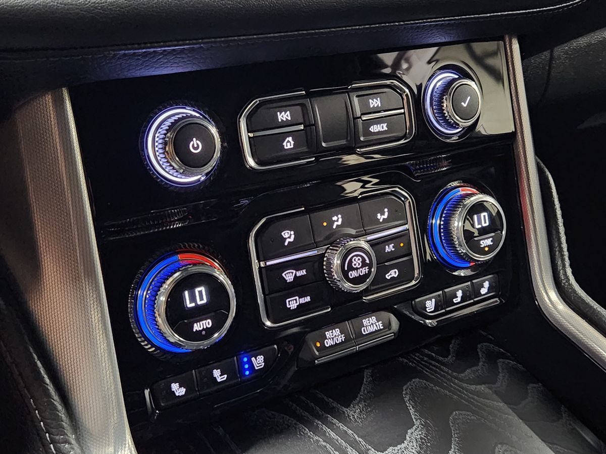 GMC Yukon photo 39