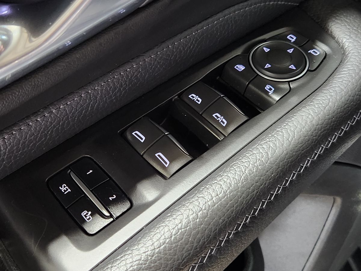 GMC Yukon photo 44