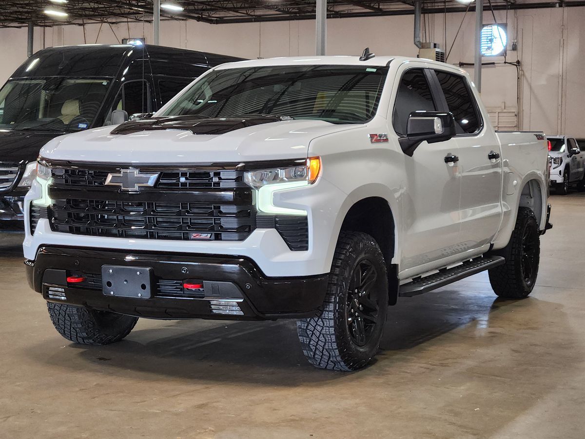 Chevrolet Silverado photo 4