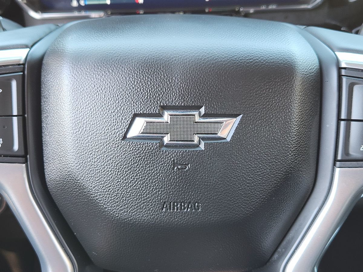 Chevrolet Silverado photo 50