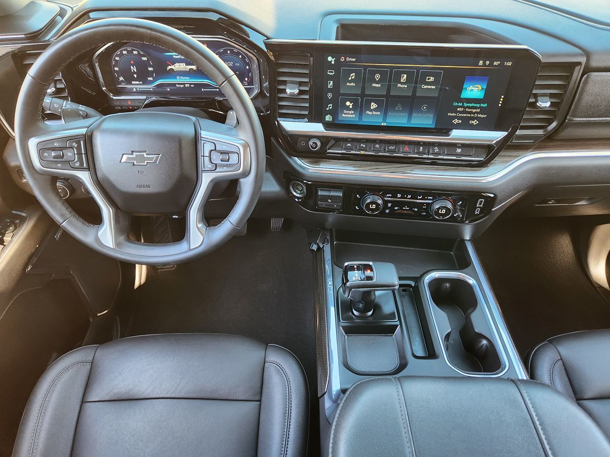 Chevrolet Silverado photo 48