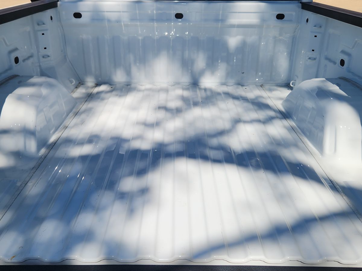 Chevrolet Silverado photo 54