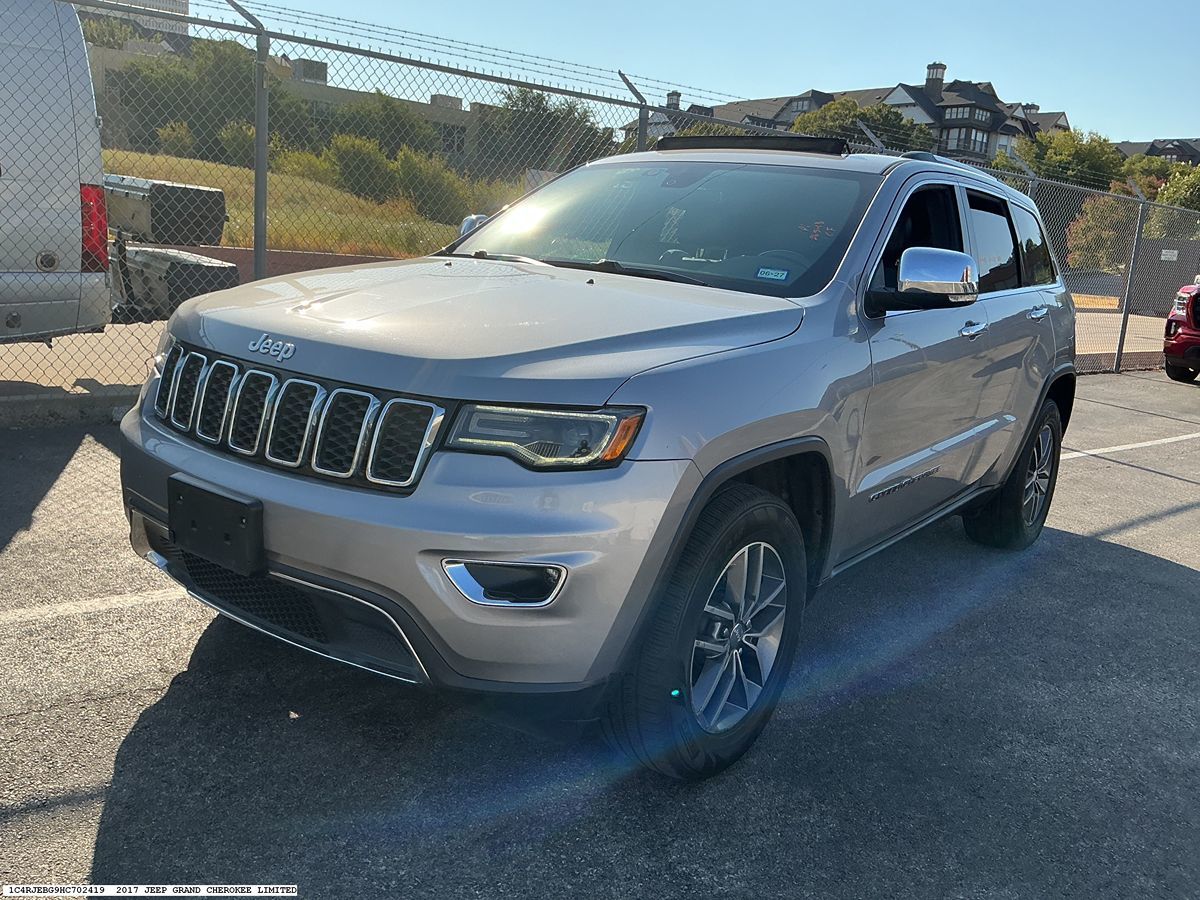 Jeep Grand Cherokee photo 25