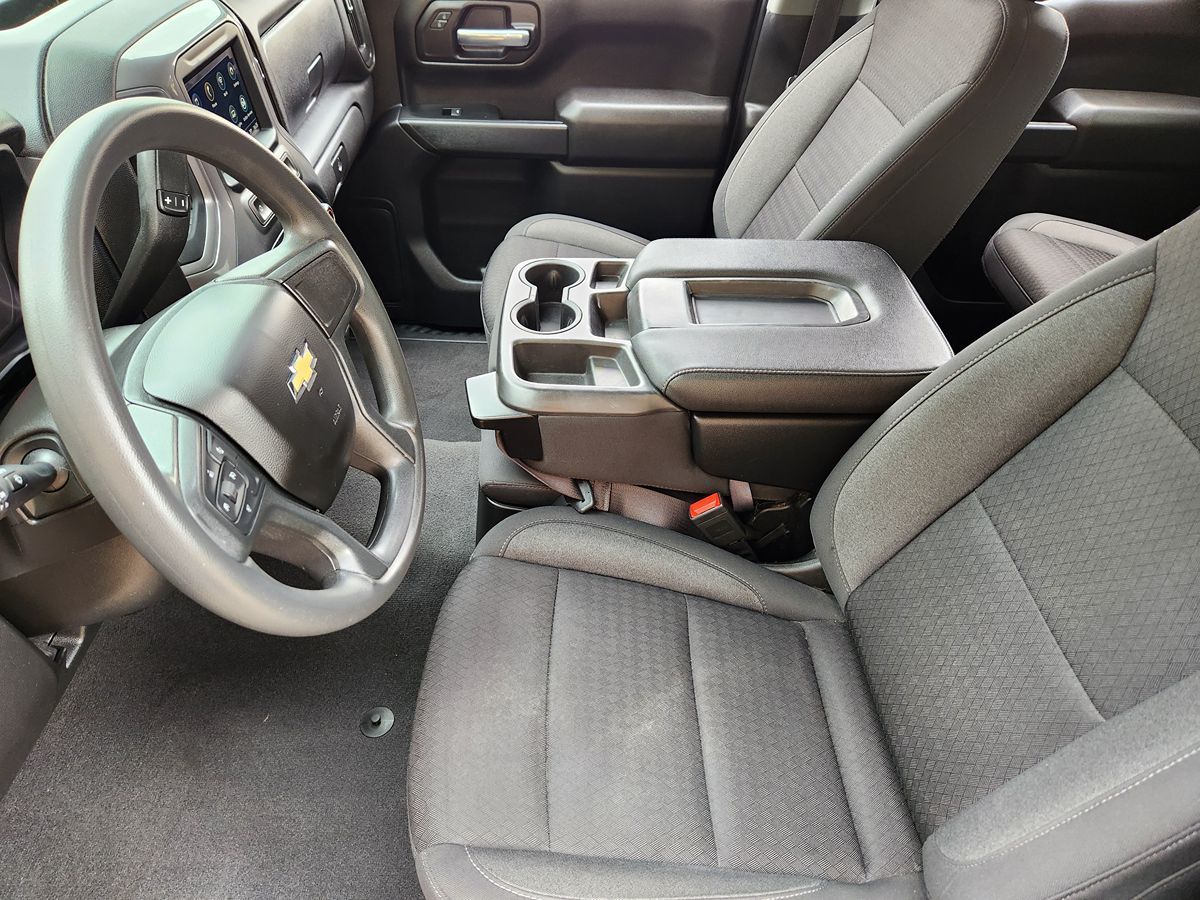 Chevrolet Silverado photo 28