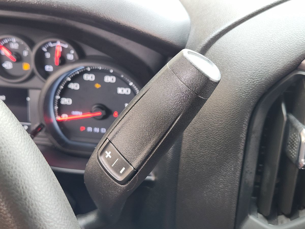 Chevrolet Silverado photo 49