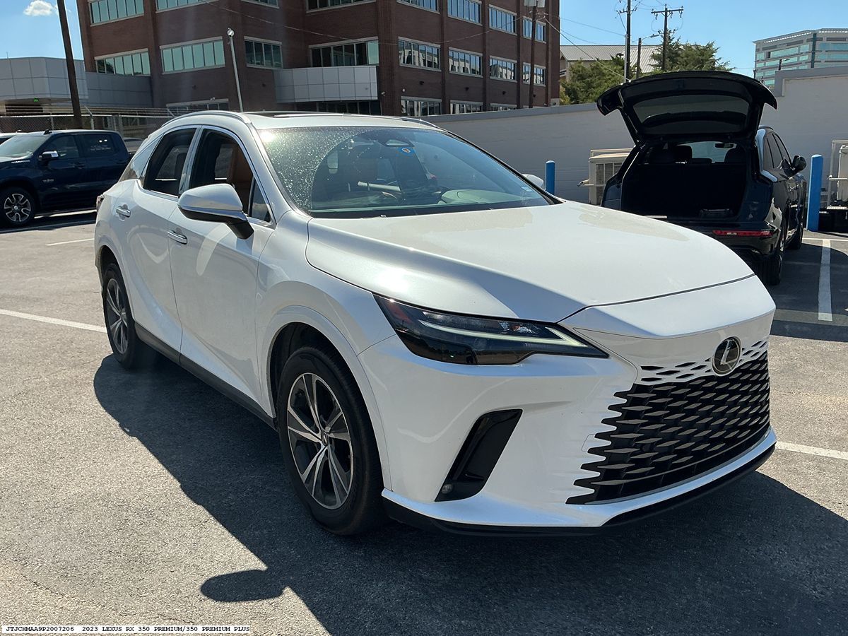 Lexus RX photo 24