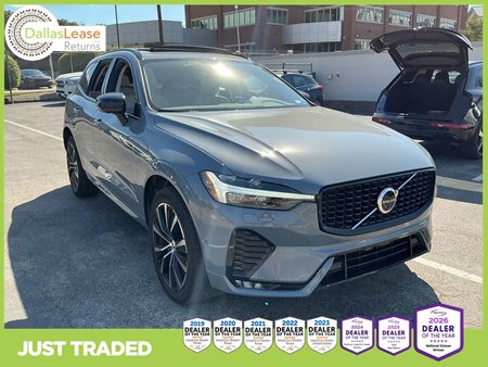 2024 Volvo XC60 Plus Dark Theme