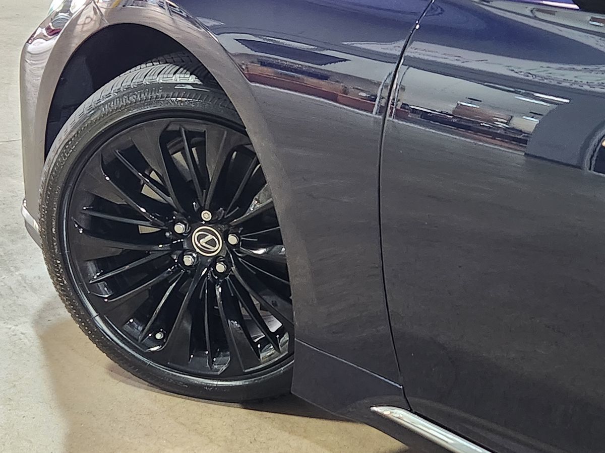Lexus LS photo 23