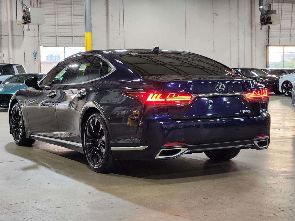 Lexus LS photo 11