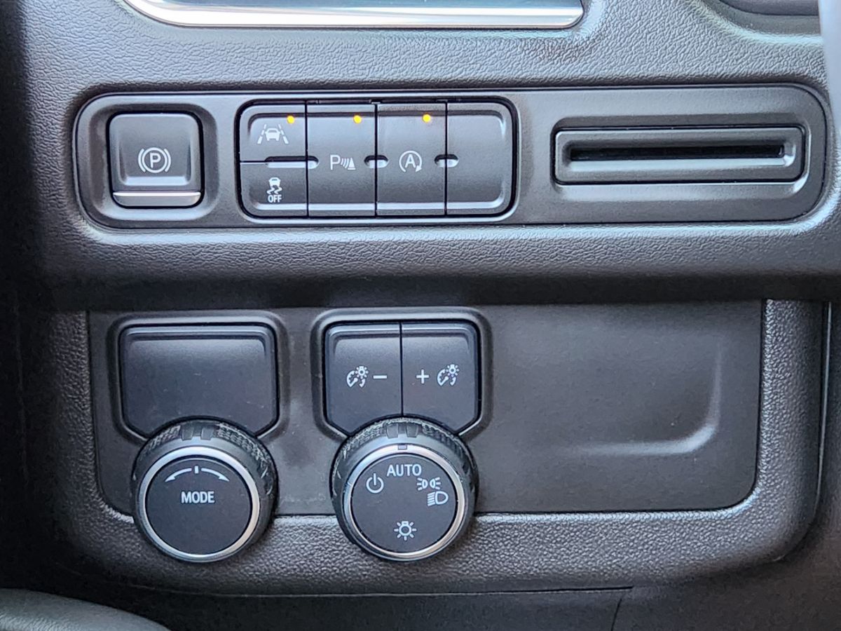 Chevrolet Tahoe photo 36
