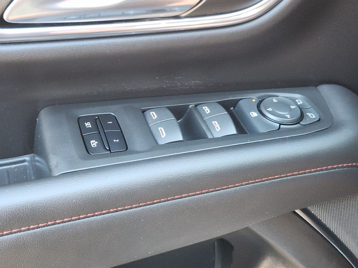 Chevrolet Tahoe photo 38