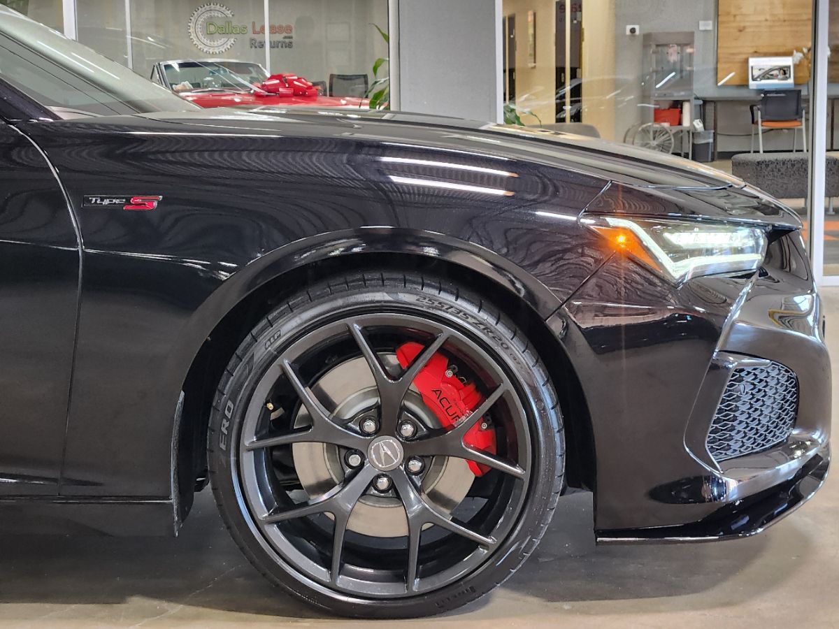 Acura TLX photo 13