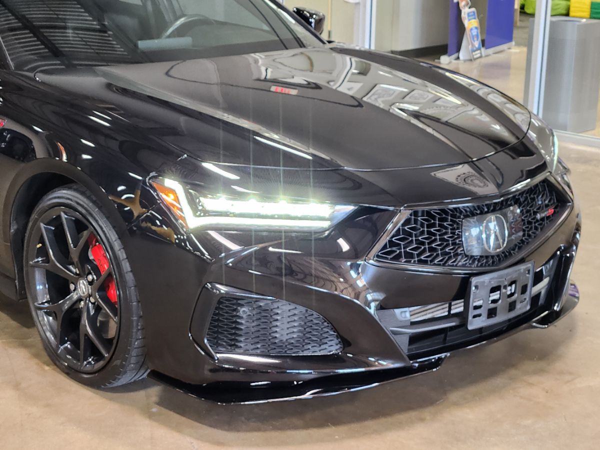 Acura TLX photo 14