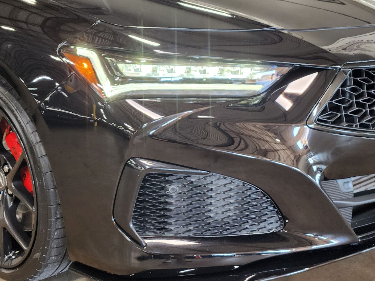 Acura TLX photo 16