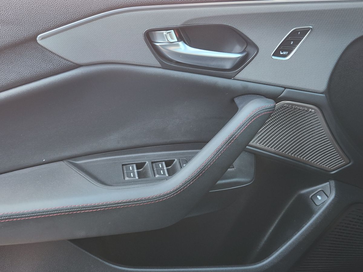 Acura TLX photo 39