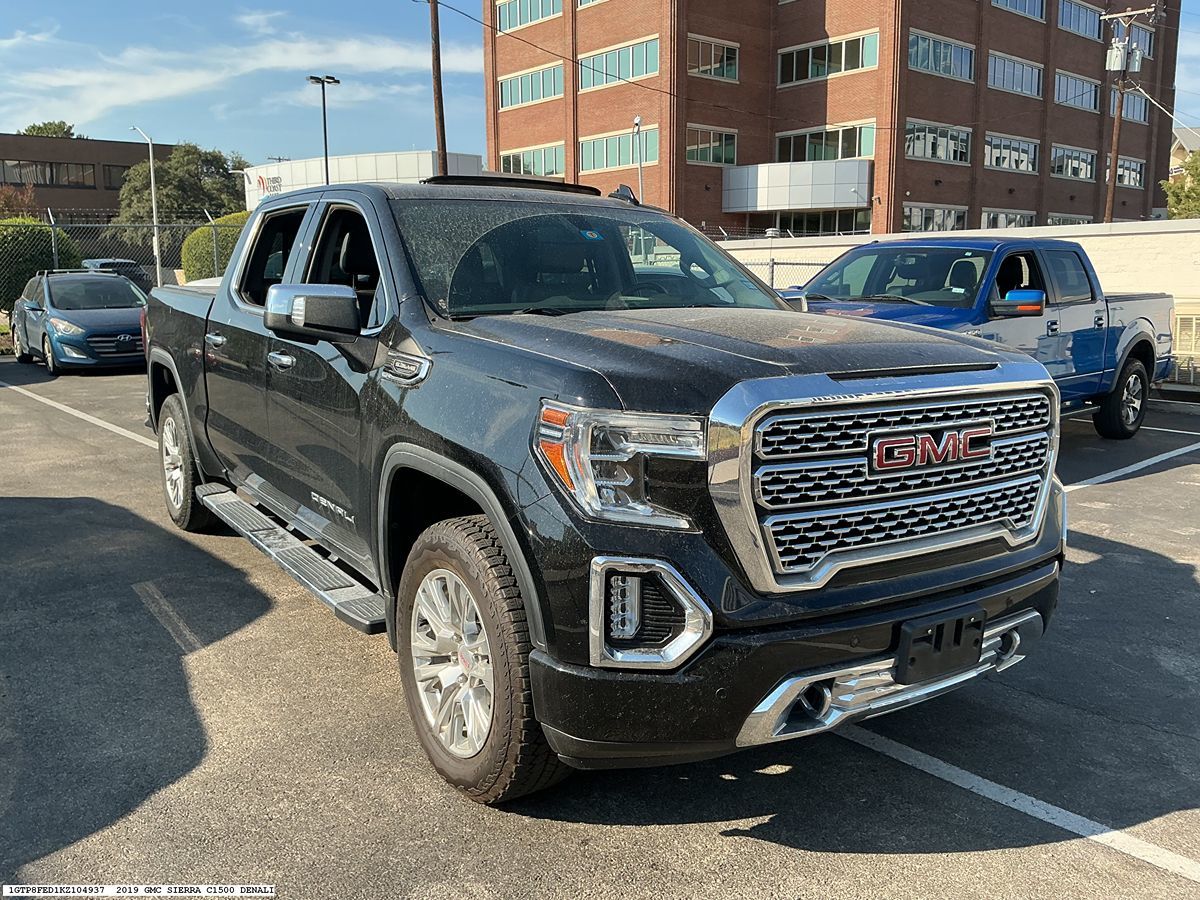 GMC Sierra photo 25
