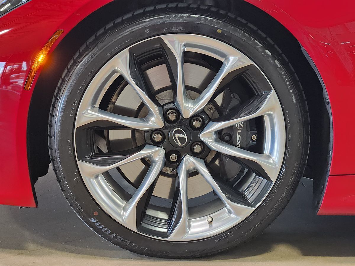 Lexus LC photo 26