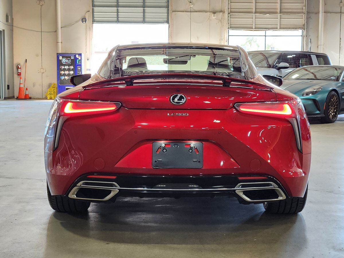 Lexus LC photo 10