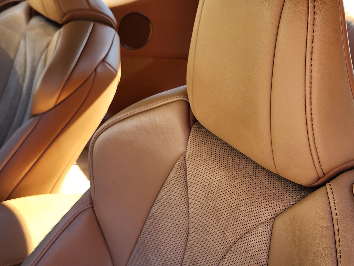 Lexus LC photo 34