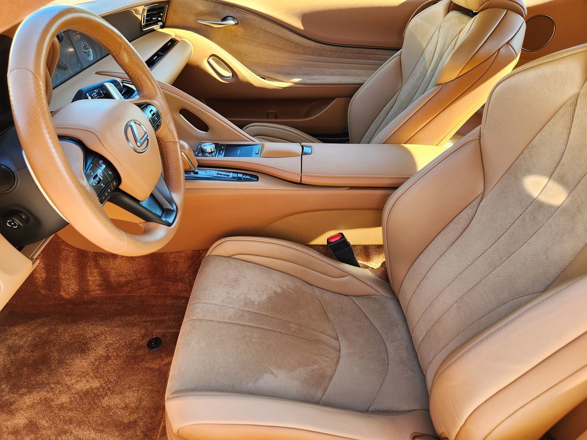 Lexus LC photo 31