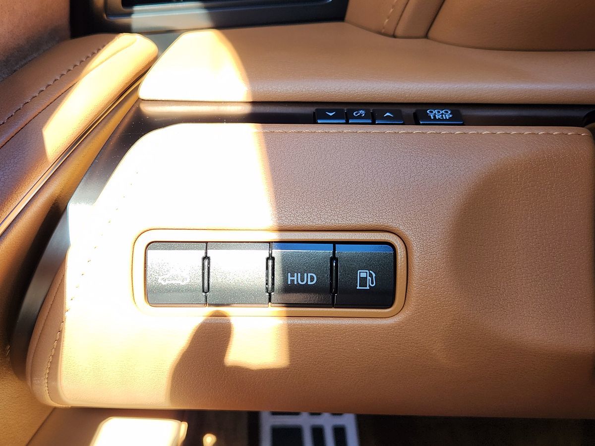 Lexus LC photo 42