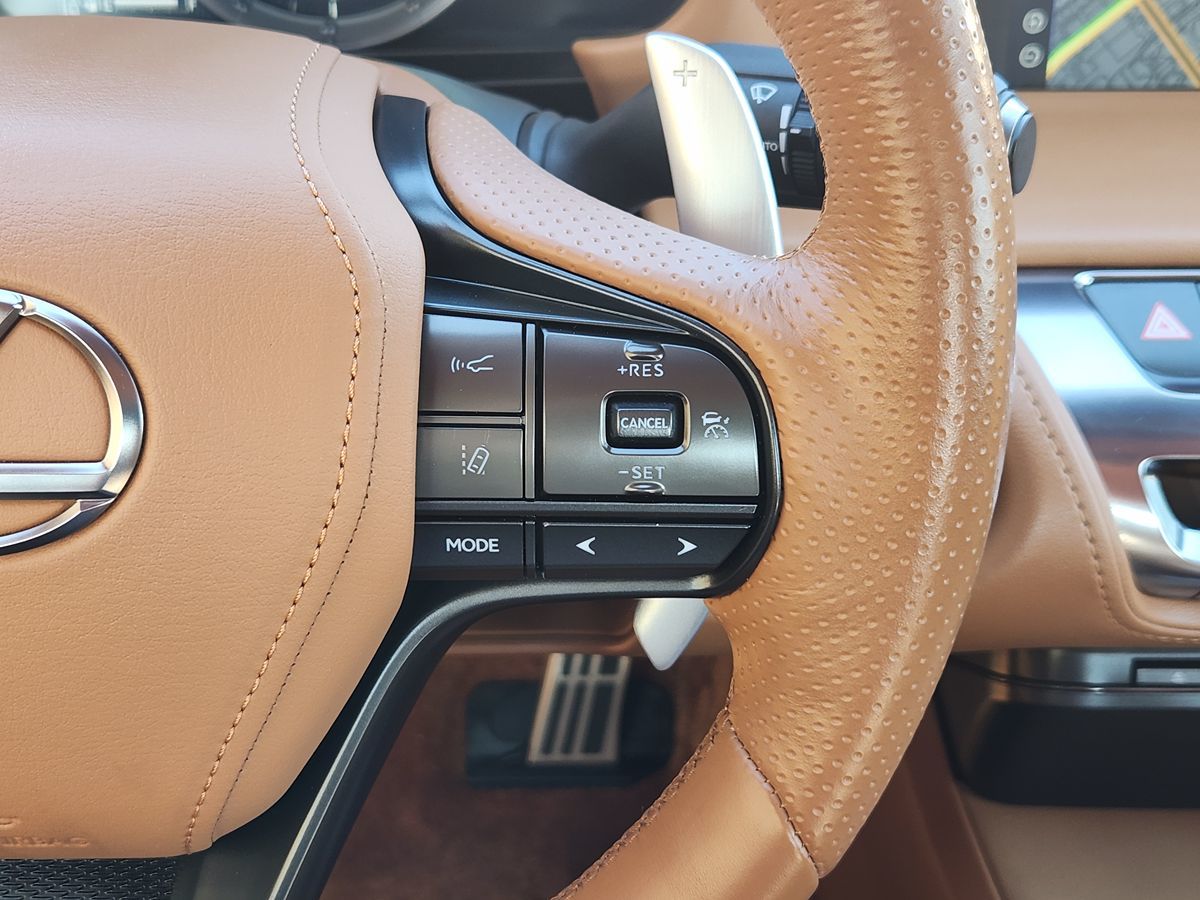 Lexus LC photo 51