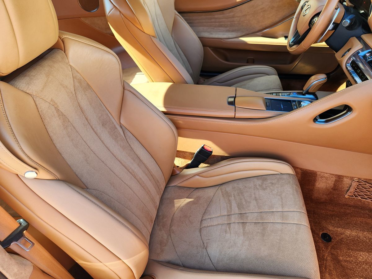 Lexus LC photo 32