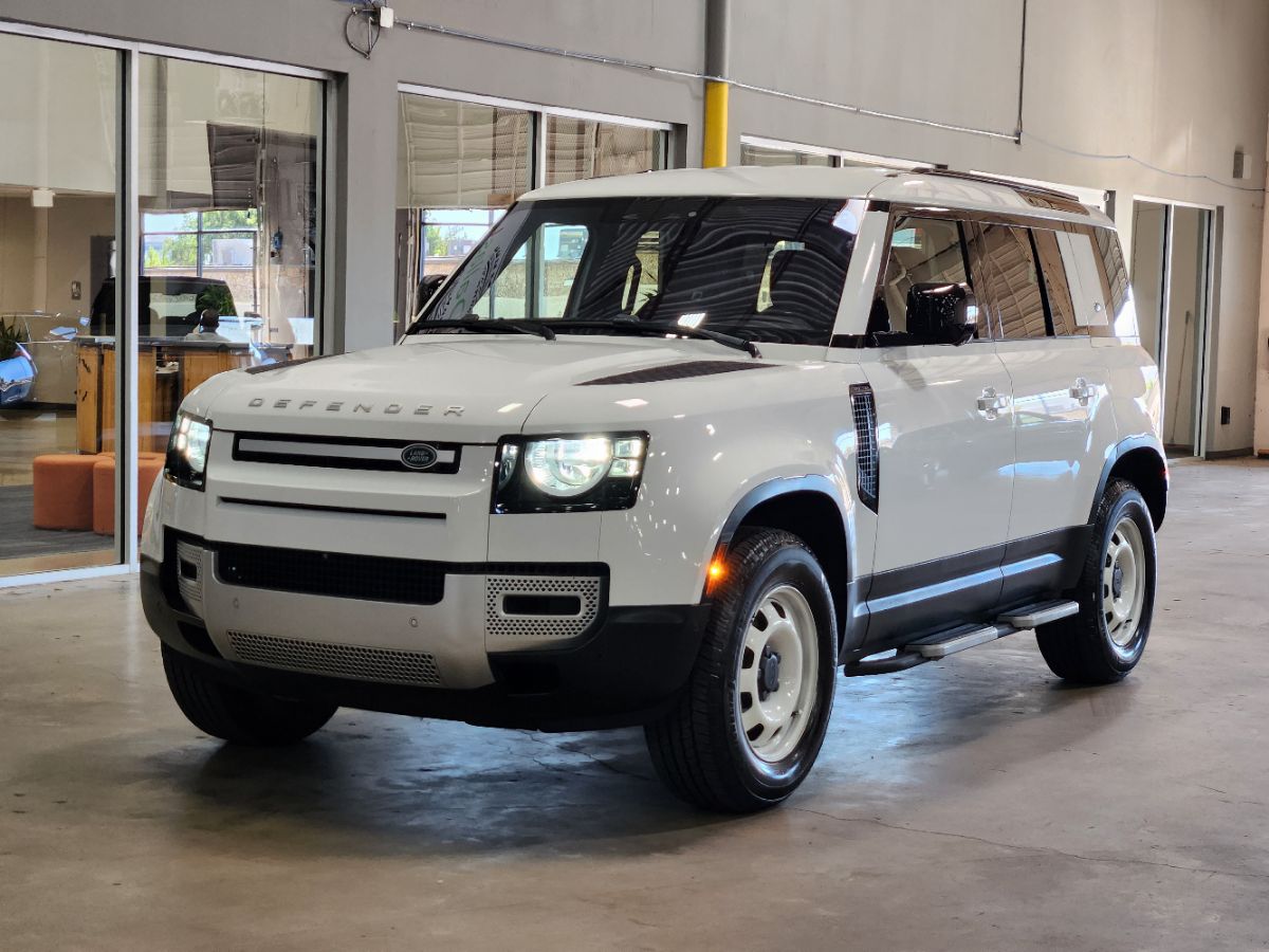 Land Rover Defender photo 3