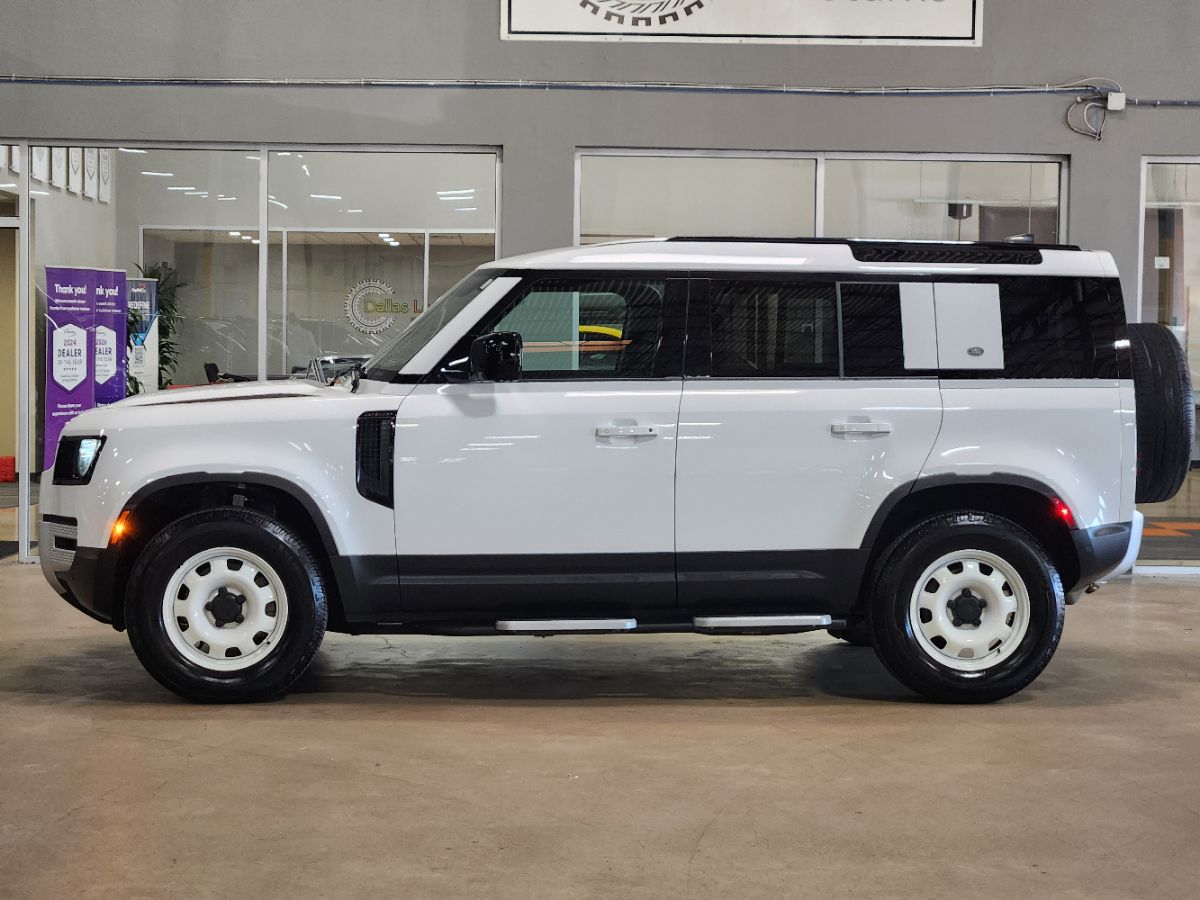 Land Rover Defender photo 6