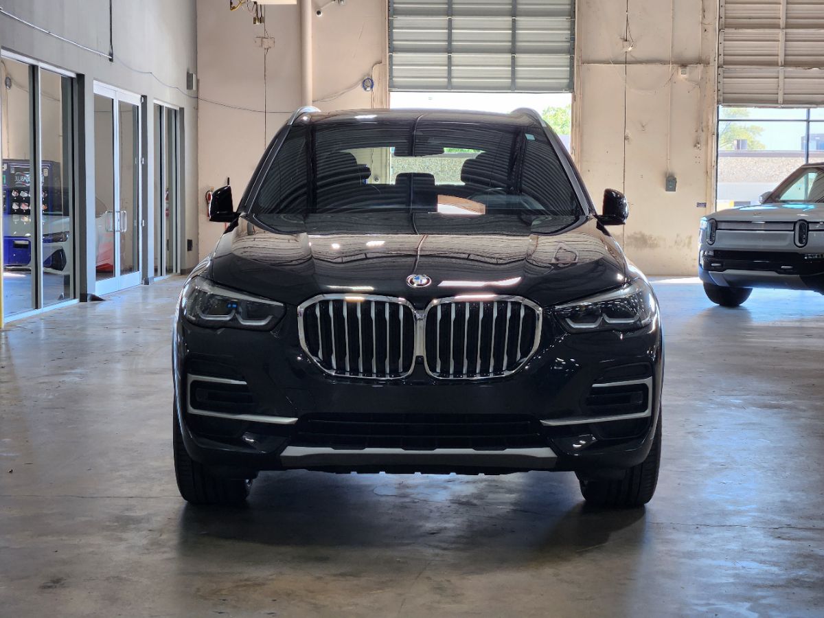 BMW X5 photo 2